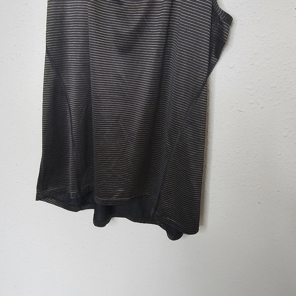 90 degrees by reflex Black Thin Gold Stripe Loose Fit Racerback Tank Size M - Picture 6 of 7